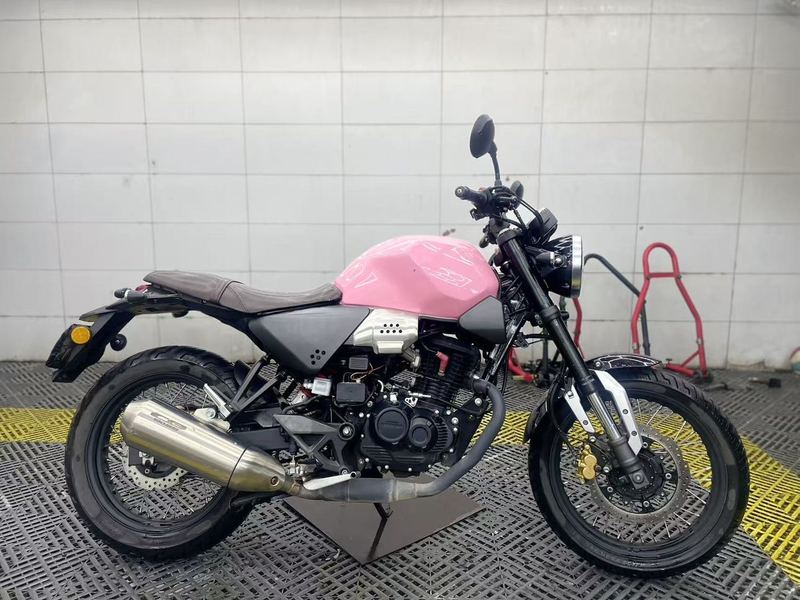 二手五羊本田鸷道 CB190SS