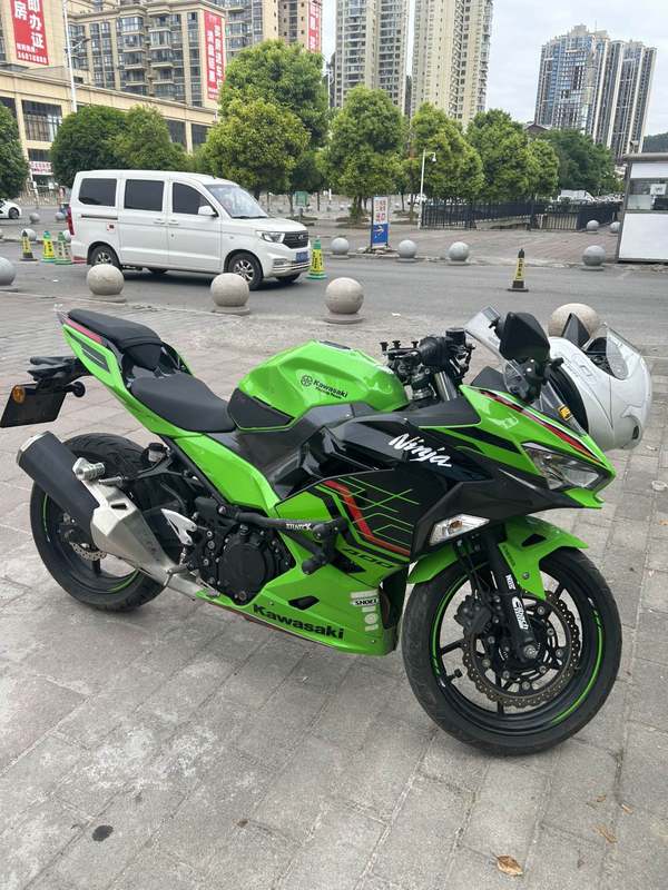 二手川崎Ninja 400