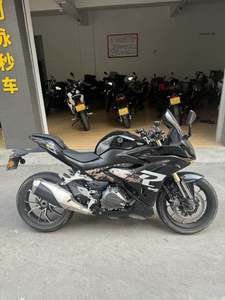 二手贝纳利龙卷风 Tornado 402R