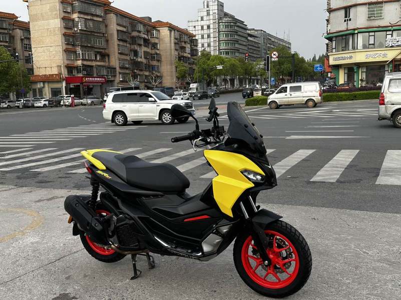 二手阿普利亚SR GT 200