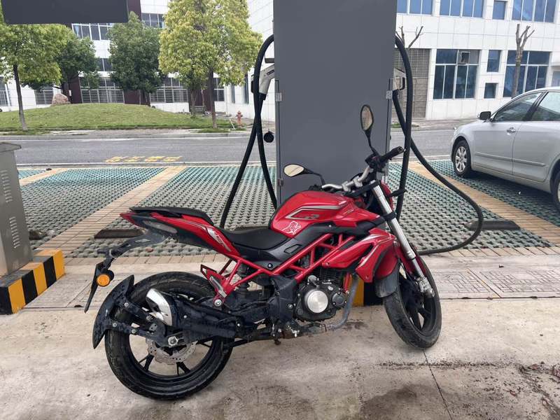 二手贝纳利红宝龙 TNT150i