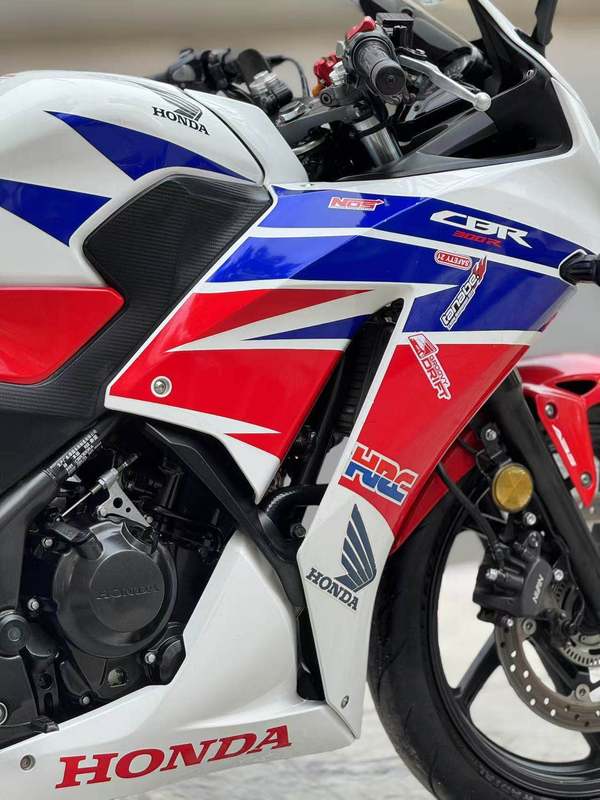 二手本田CBR300R