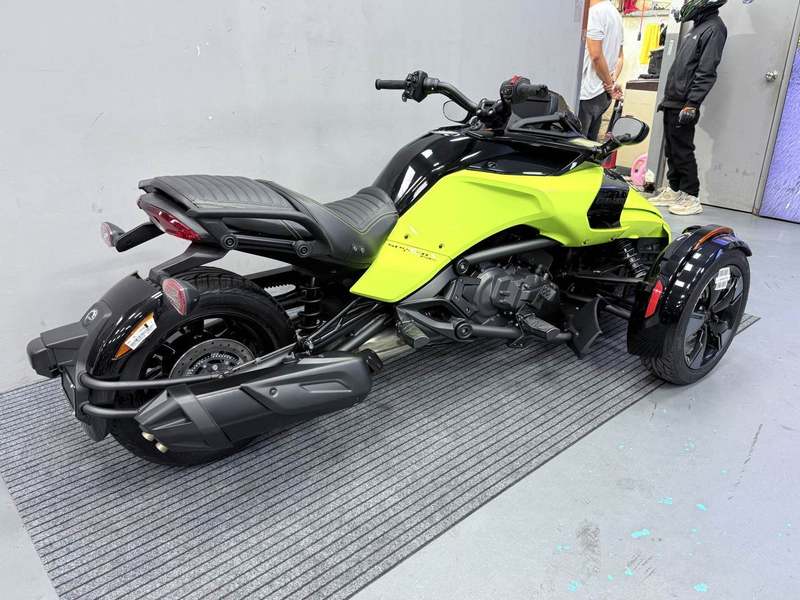 二手庞巴迪Spyder F3 