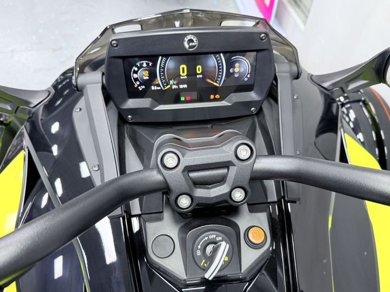 二手庞巴迪Spyder F3 