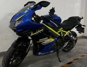 二手贝纳利龙卷风 Tornado 302R