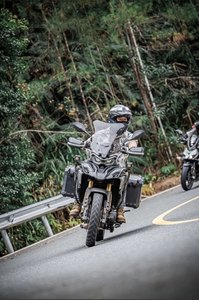 二手贝纳利TRK702