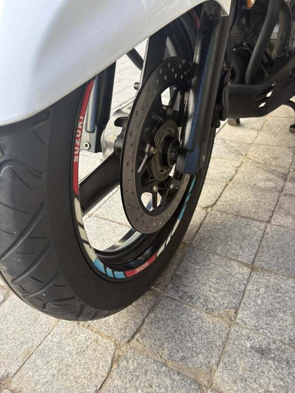 二手豪爵铃木骊驰 GW250