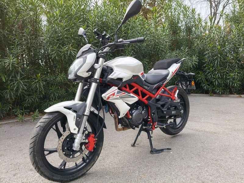 二手贝纳利红宝龙 TNT150i
