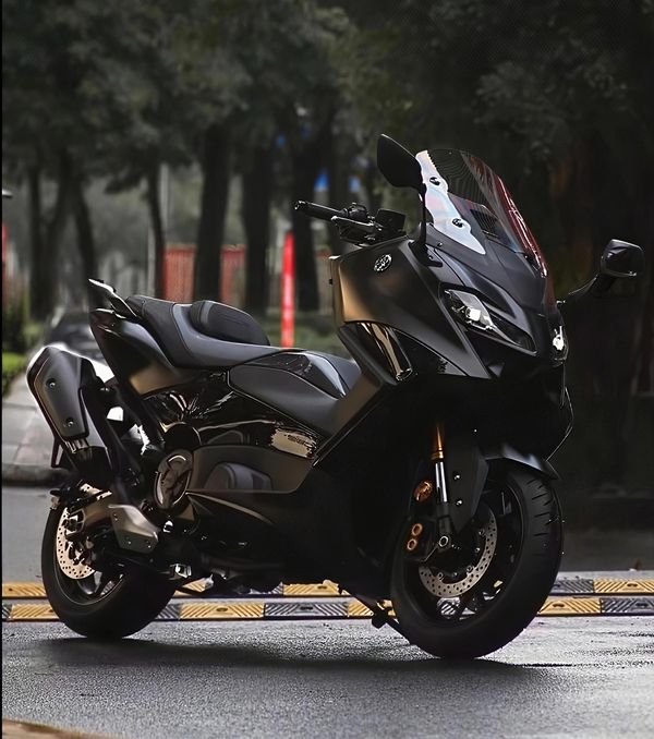 二手雅马哈TMAX