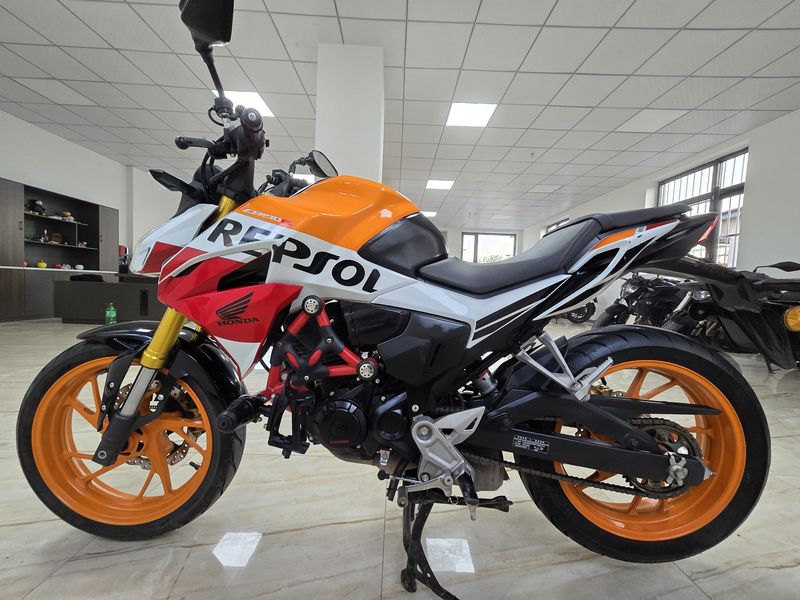二手五羊本田CB190R 暴锋眼