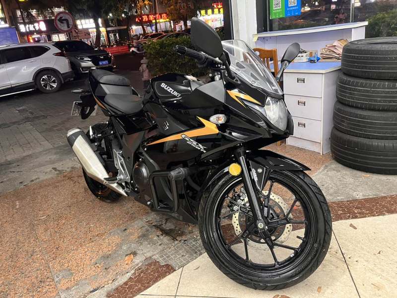 二手豪爵铃木GSX250R