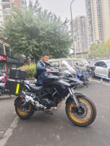 二手贝纳利TRK552