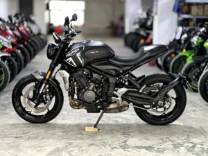 二手凯旋Trident 660