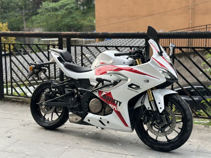 二手QJMOTOR赛250