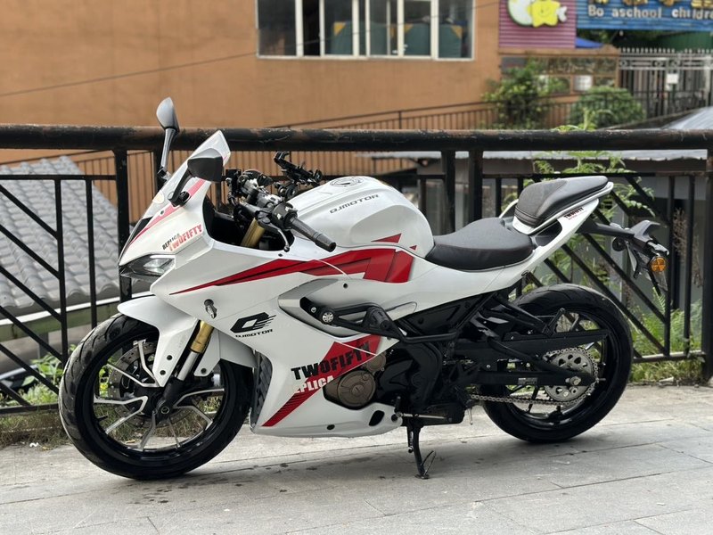 二手QJMOTOR赛250
