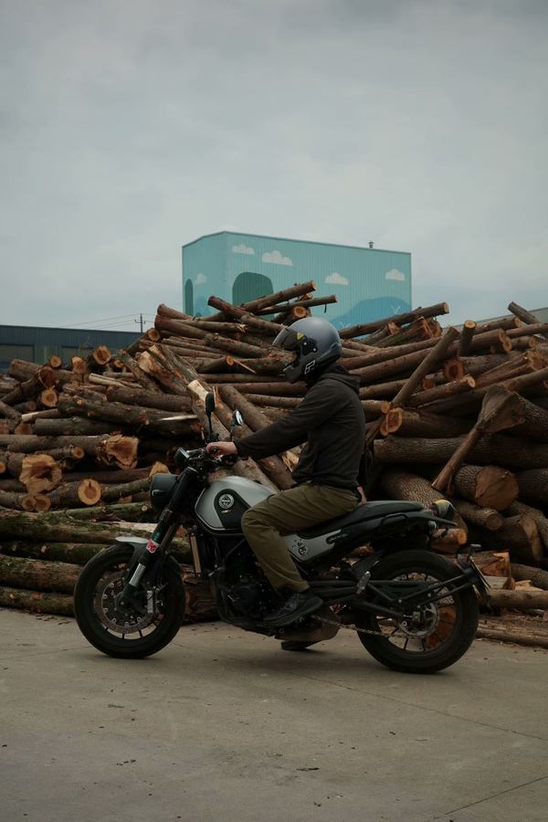 二手贝纳利幼狮 Leoncino 500