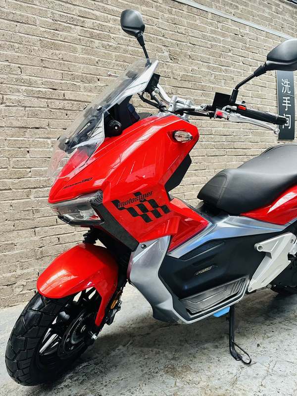 二手布雷斯通极宙 ADV150