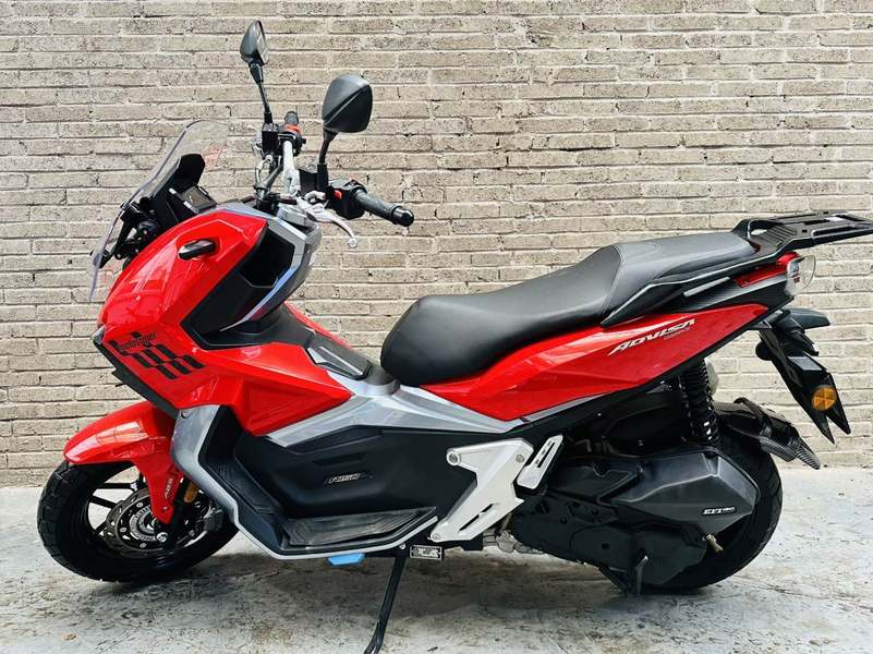 二手布雷斯通极宙 ADV150