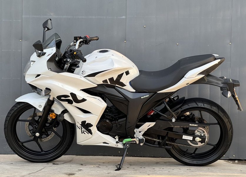 二手济南铃木极客飒 Gixxer 155