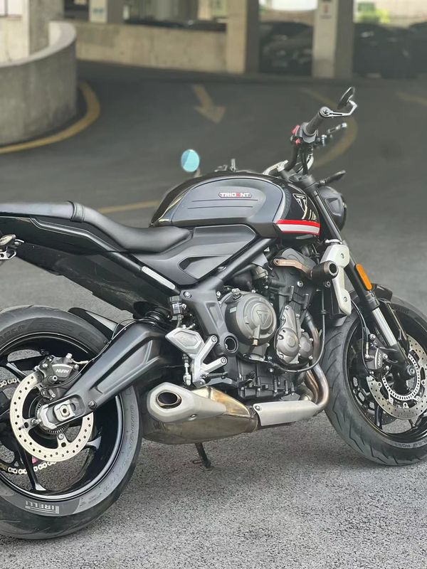 二手凯旋Trident 660