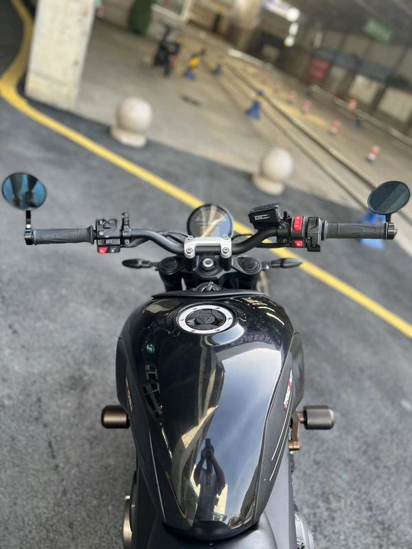 二手凯旋Trident 660