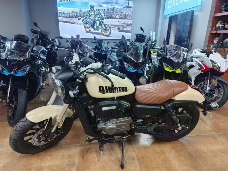 二手QJMOTOR闪300