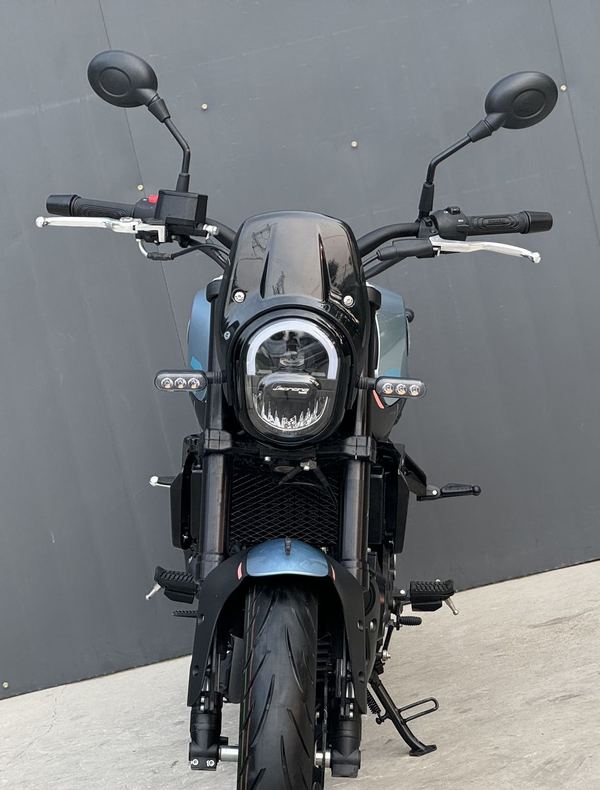 二手贝纳利幼狮 Leoncino 150