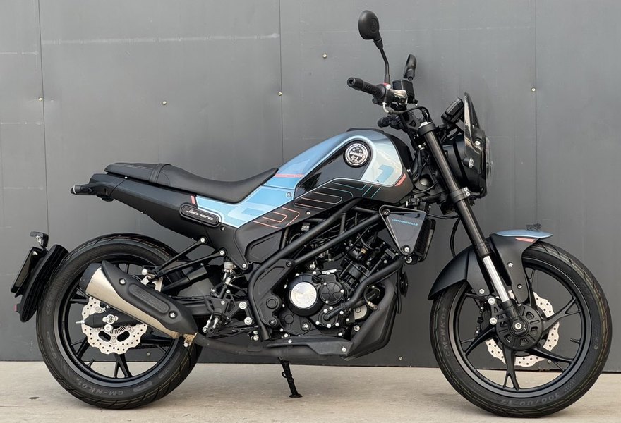 二手贝纳利幼狮 Leoncino 150