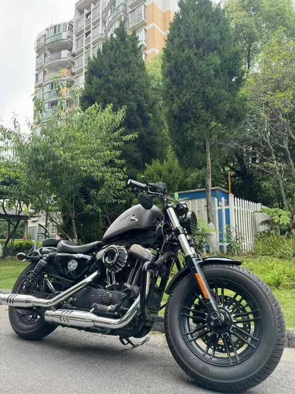 二手哈雷戴维森硬汉 lron 1200