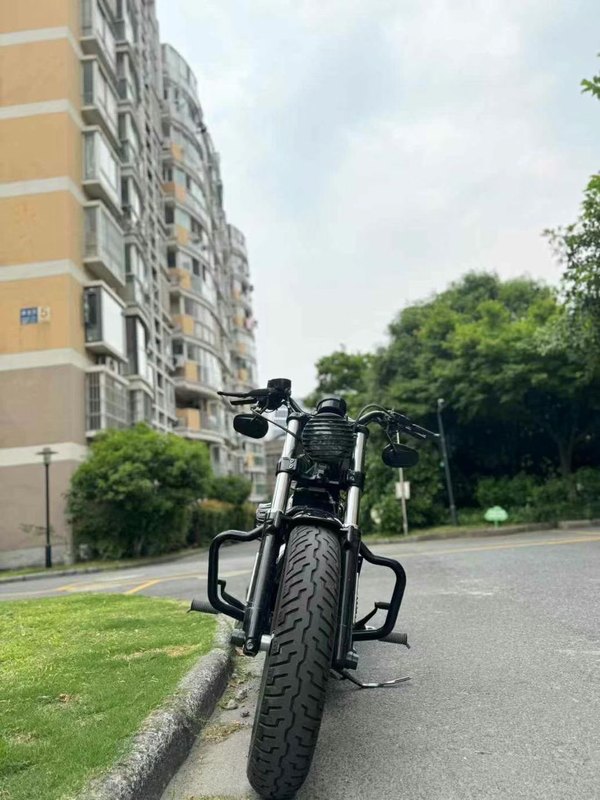 二手哈雷戴维森硬汉 lron 1200