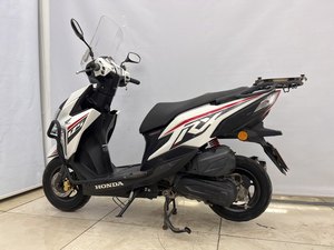 二手新大洲本田裂行 RX125Fi