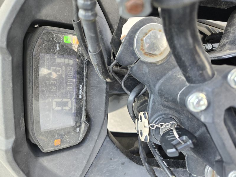 二手济南铃木极客飒 Gixxer 155
