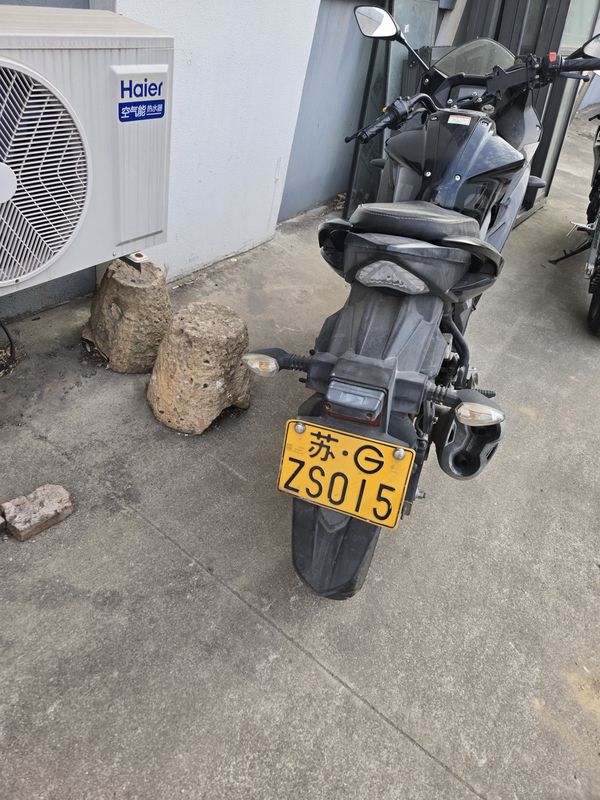 二手济南铃木极客飒 Gixxer 155