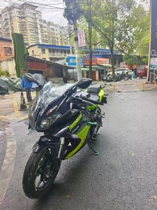 二手贝纳利龙卷风 Tornado 302R