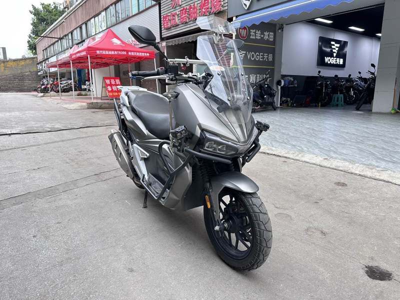 二手布雷斯通极宙 ADV150
