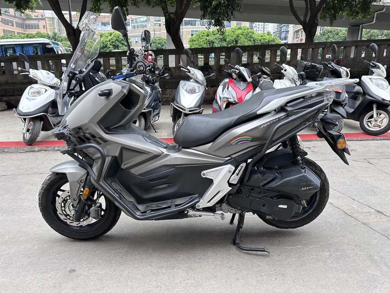 二手布雷斯通极宙 ADV150