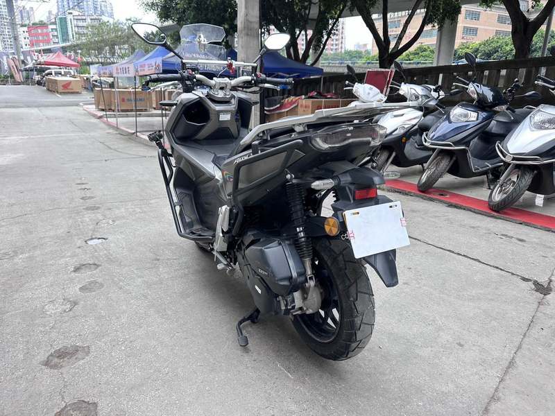 二手布雷斯通极宙 ADV150