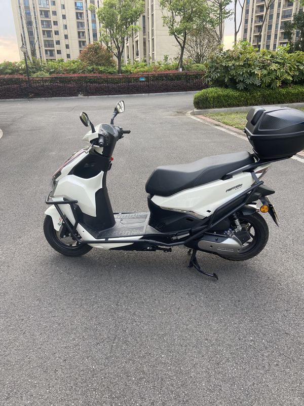 二手QJMOTOR鸿150RS