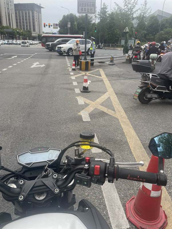 二手春风650NK