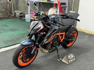 二手KTMR2R1290 Super Duke