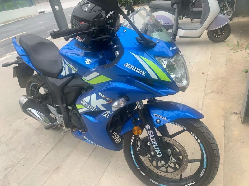 二手济南铃木极客飒 Gixxer 155
