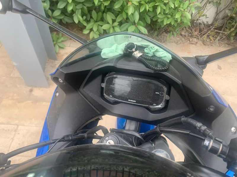 二手济南铃木极客飒 Gixxer 155