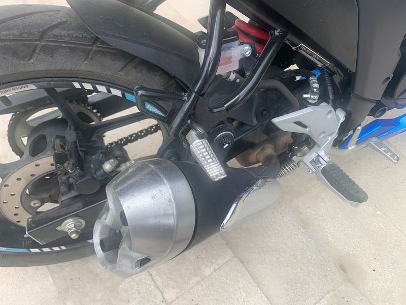 二手济南铃木极客飒 Gixxer 155