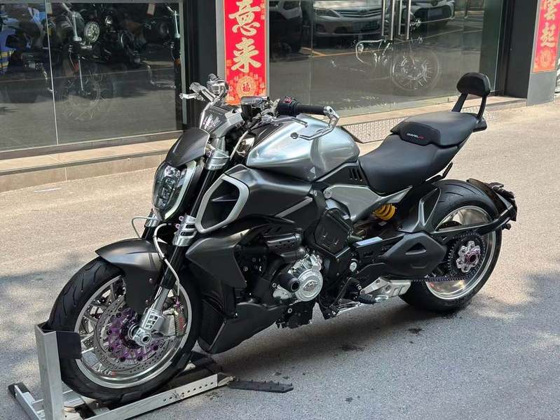 二手杜卡迪Diavel V4