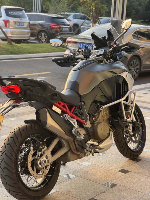 二手杜卡迪Multistrada V4