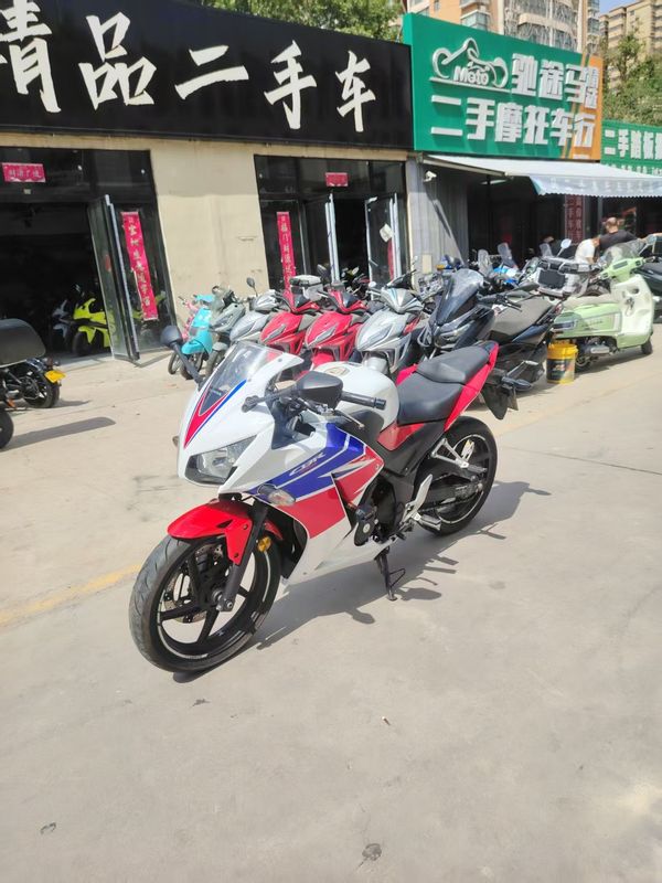 二手本田CBR300R