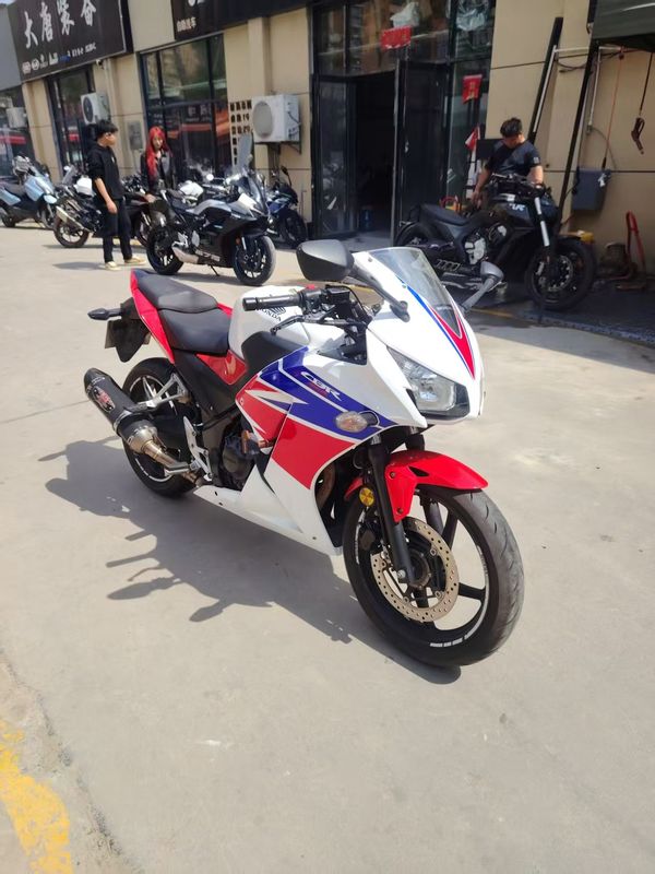 二手本田CBR300R