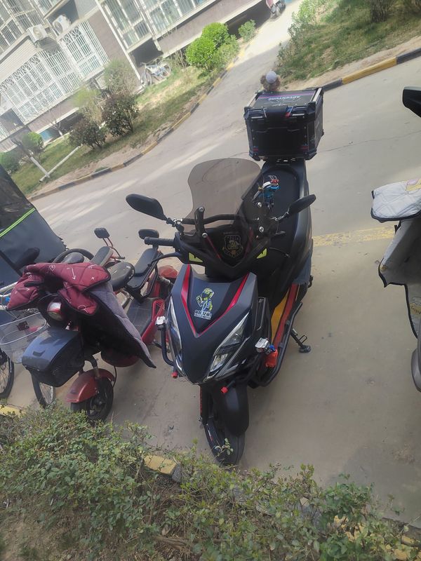 二手新大洲本田裂行 RX125Fi