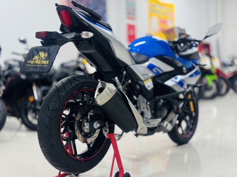 二手豪爵铃木GSX250R