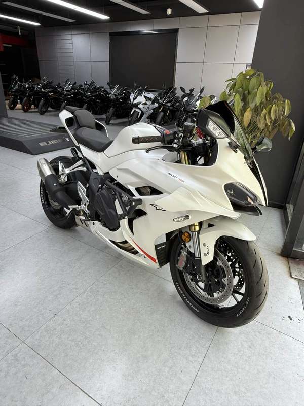 二手QJMOTOR赛600